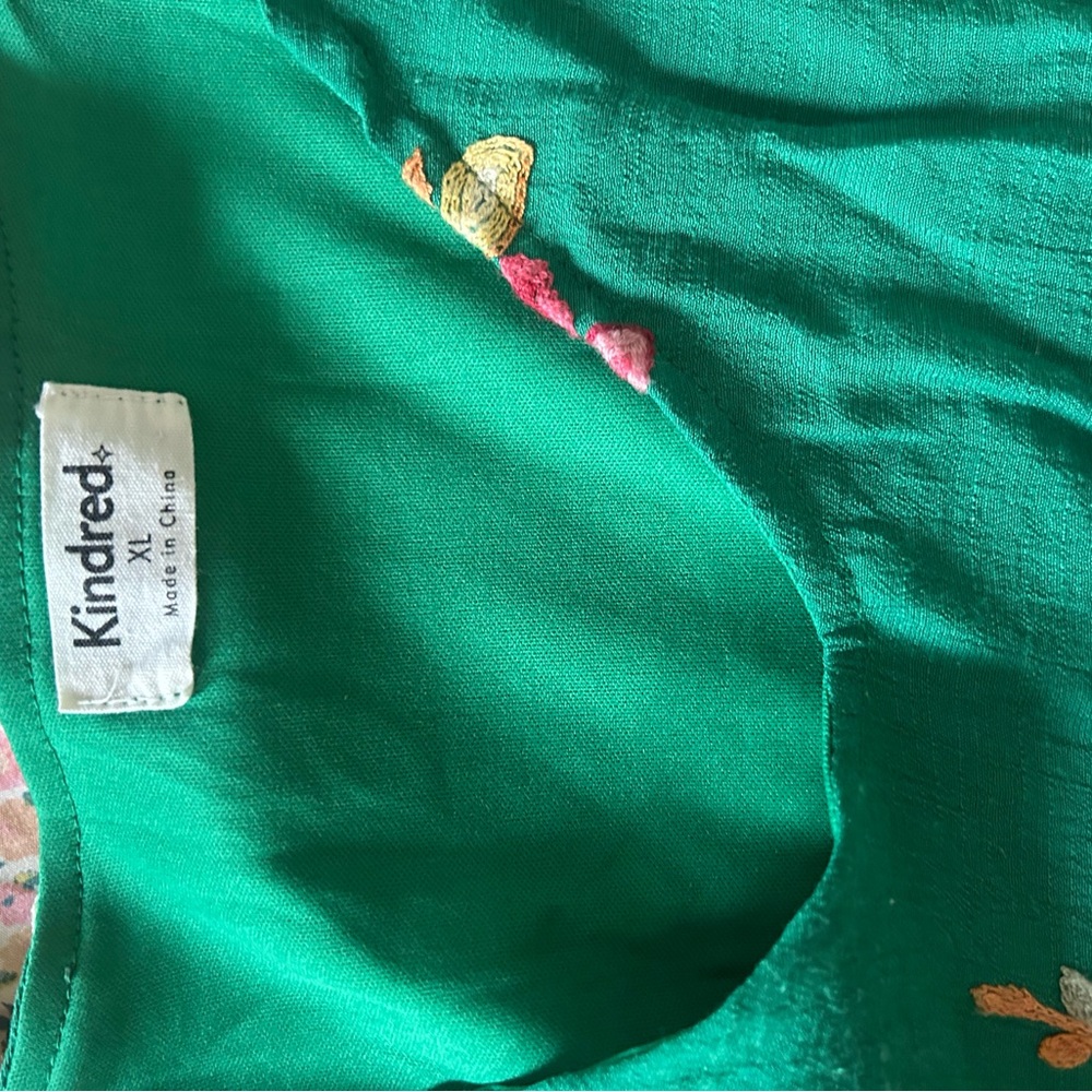 Green sleeveless dress embroidered flowers NWT size XL
